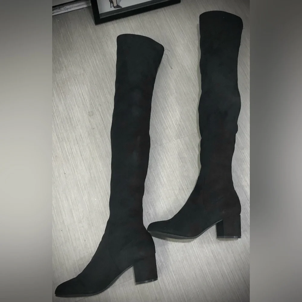 Isaac Mizrahi Over the Knee Boots Faux Suede Heeled & Lined in Black size 7.5